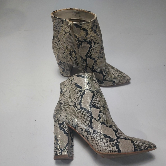 ALDO Snake Skin Print Bootie Size 8M - Picture 10 of 14